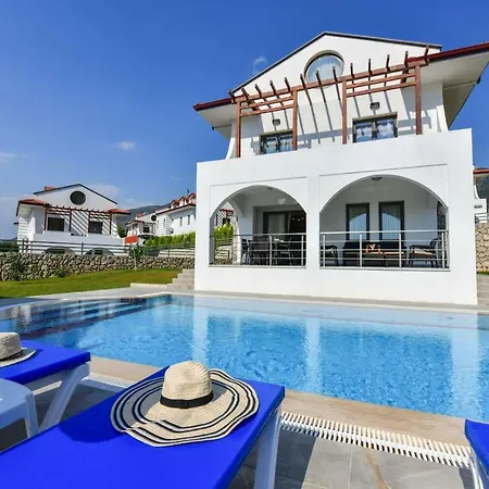 Amore - 4 Bedroom Villa In Hisaronu *