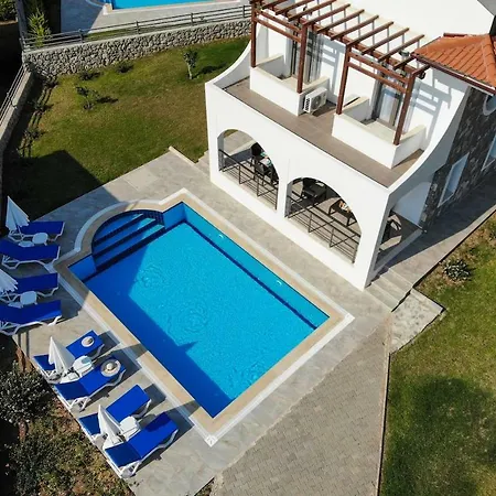 Amore - 4 Bedroom Villa In Hisaronu Willa